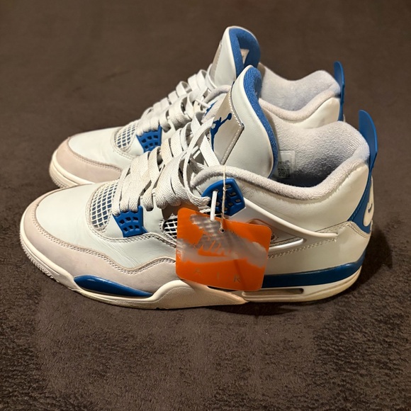 Jordan 4 Military Blue OG 2024 - Picture 4 of 9